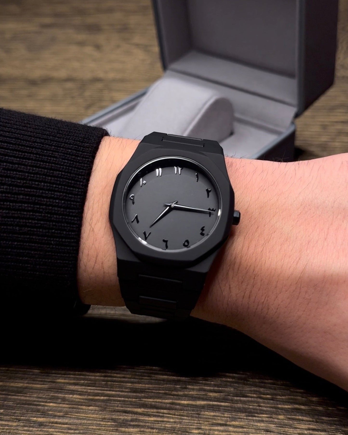 Arabic Black Aura Watch